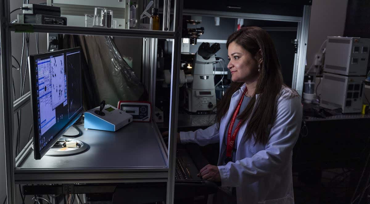 Gina Gallego-Lopez uses advanced imaging techniques to study metabolic changes during parasitic infection.